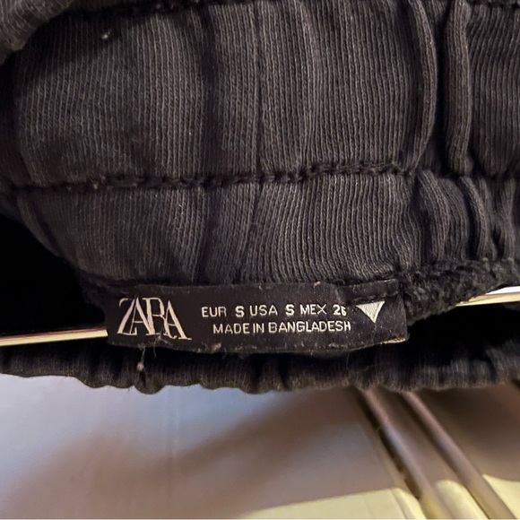 Zara shorts - Picture 3 of 3